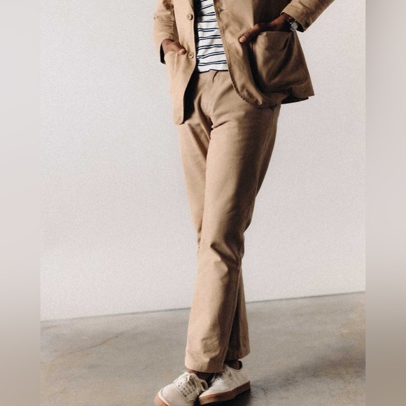 Taylor stitch The Democratic Foundation Pant
in Organic Khaki - Picture 2 of 11